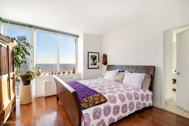 Foto del edificio - 80 DeKalb Ave