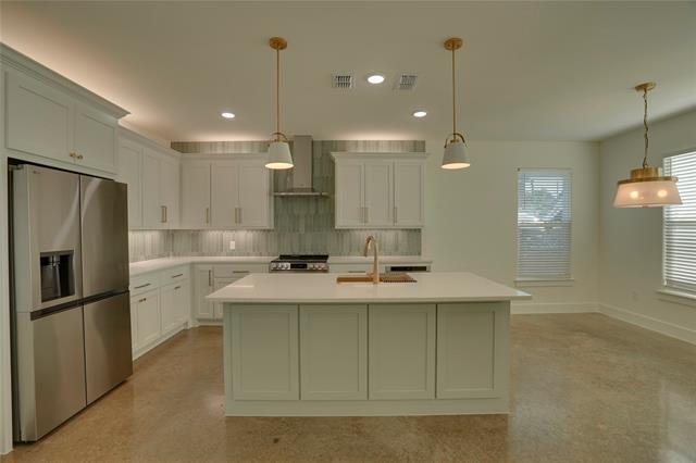 Building Photo - 100 Cardinal Wds