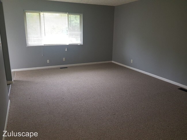 Foto del edificio - 3 br, 1 bath House - 610 W. 28th St.