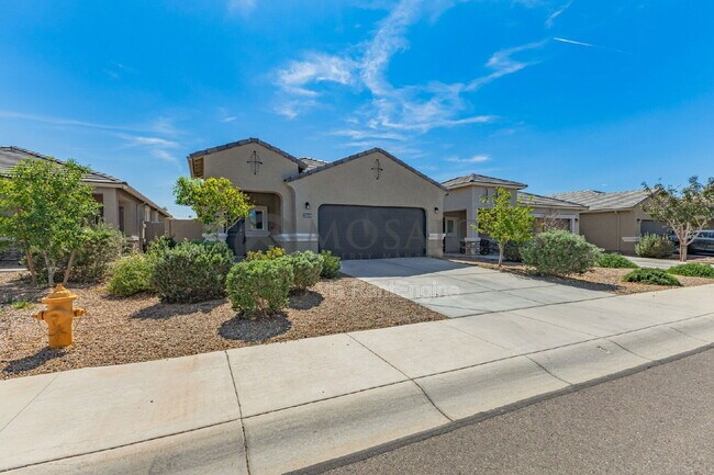 Foto del edificio - 35349 W San Alvarez Ave