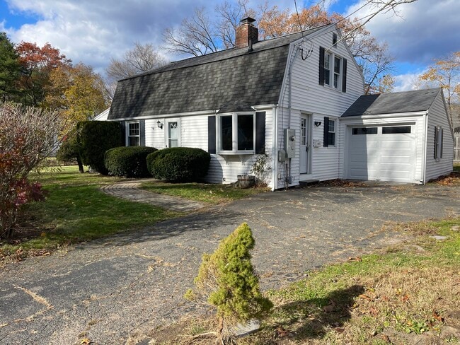 Building Photo - 2 Simscroft Pl