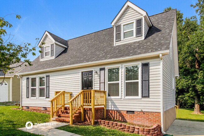 Building Photo - 1207 Shanahan Ct
