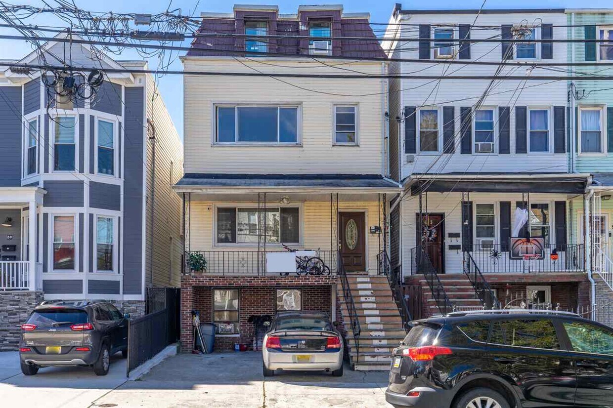 61 Jefferson Ave, Jersey City, NJ 07306 House Rental in Jersey City, NJ
