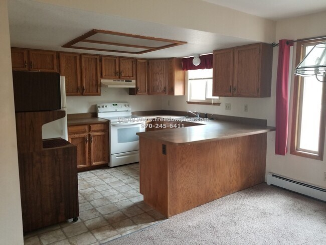 Foto del edificio - Lots of space in this 3 Bedroom 2.5 Bath R...
