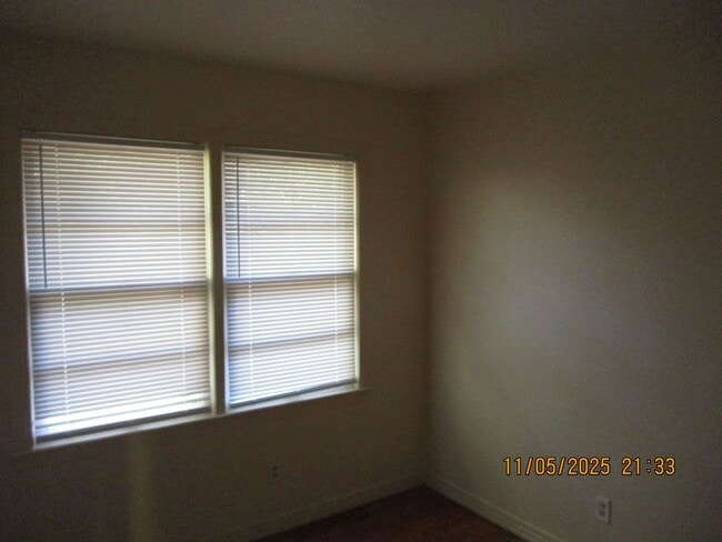 Building Photo - 151 Force Dr