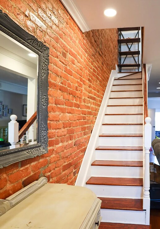 Building Photo - 421 Jefferson St NW