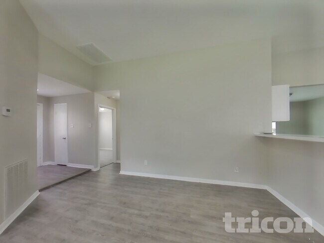 Foto del edificio - 18311 Autumn Trails Ln