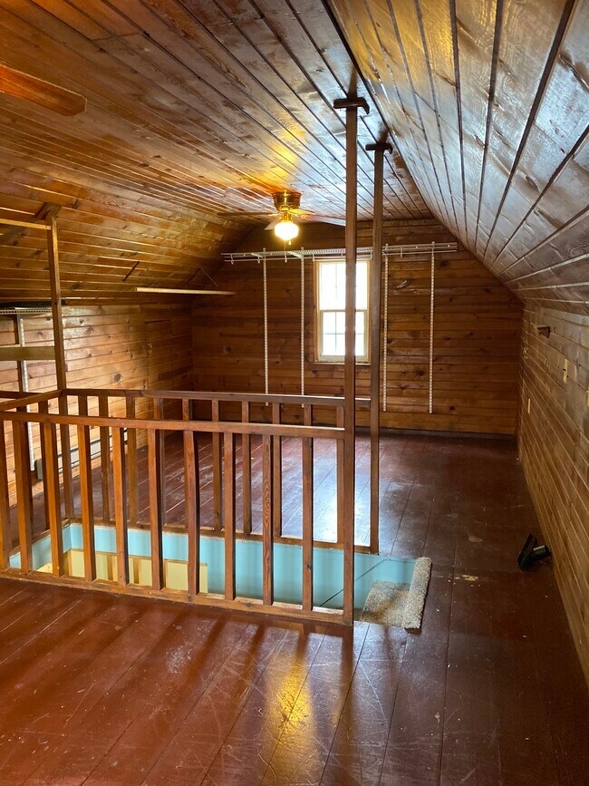 Upstairs loft (Bedroom) - 305 N West St