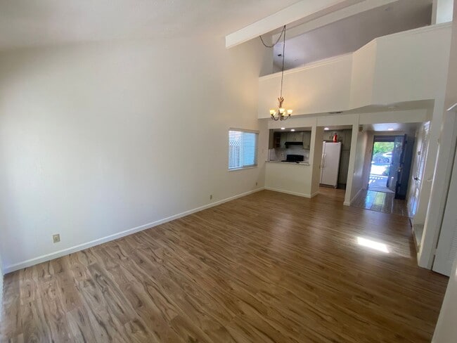 Building Photo - $3,195 - BEAUTIFULLY TWO BEDROOM TOWN HOME...