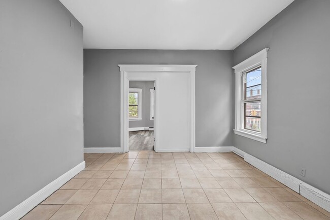 Building Photo - 237 20th Ave