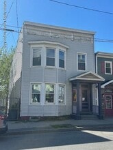 Building Photo - 945 Broadway