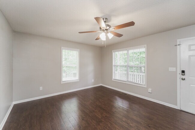 Building Photo - 229 Candle Ct NW