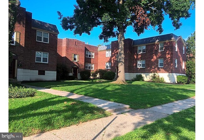 Building Photo - 1325 Wadsworth Ave
