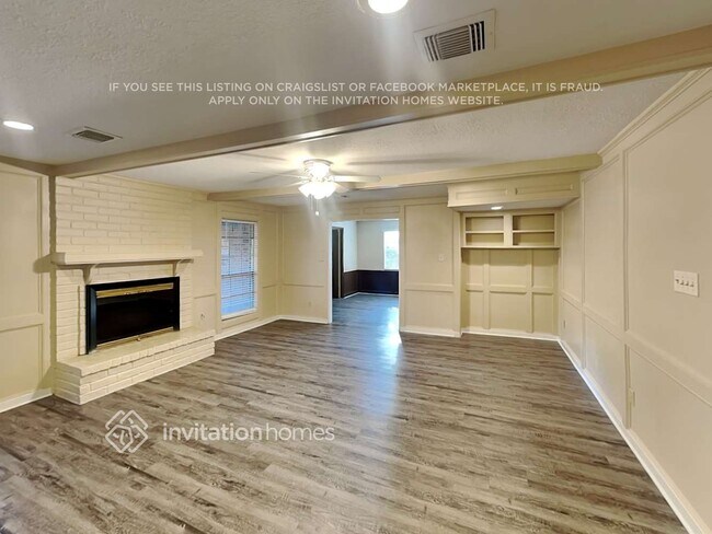 Foto del edificio - 5702 Kiowa Timbers Dr