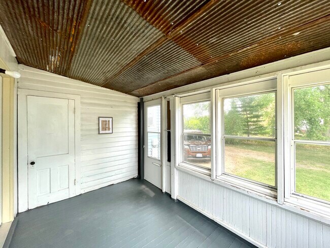 Porche - 110 S Pleasant St