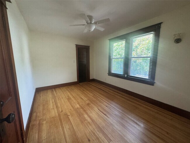 Foto del edificio - 45 Kattelville Rd