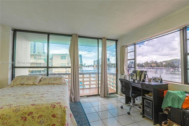 Building Photo - 6484 Indian Creek Dr