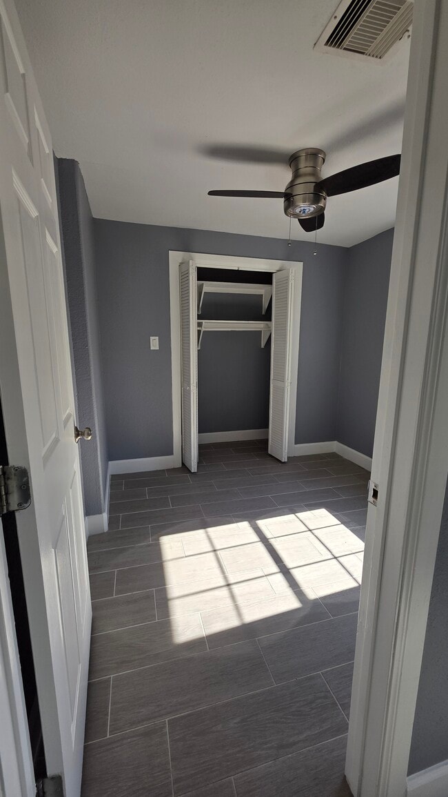 Foto del edificio - 9426 Sandra St