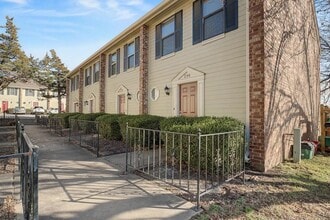 Building Photo - 298 W Mountain St