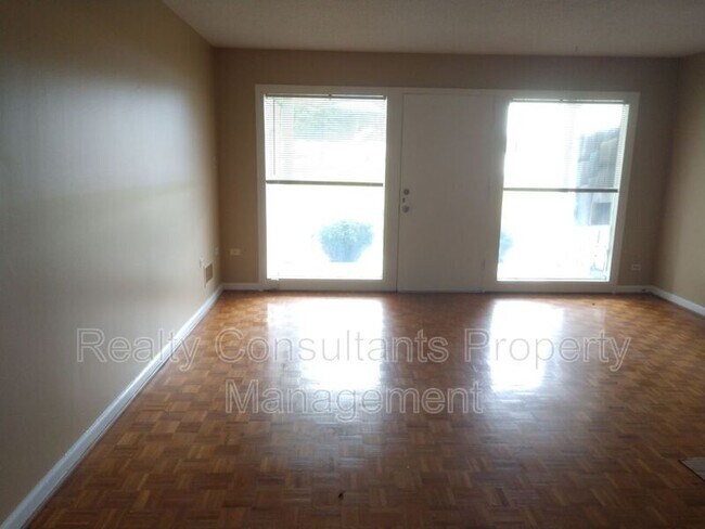 Building Photo - 101 Oxford Pl