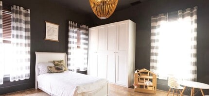 Building Photo - 723 S Center St