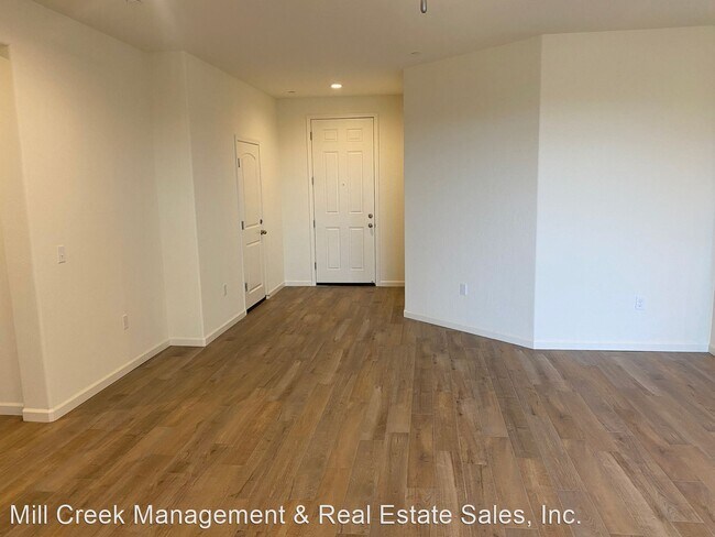 Foto del edificio - 3 br, 2 bath House - 3525 Lennox St.