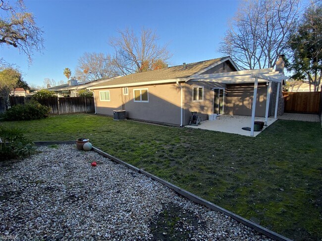 Foto del edificio - 3 br, 2 bath House - 4171 Mountcastle Way ...