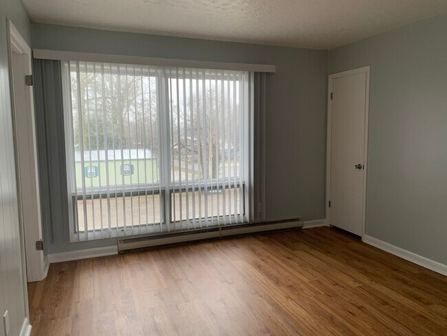 Foto del edificio - Newly Remodeled Apartment Crainville
