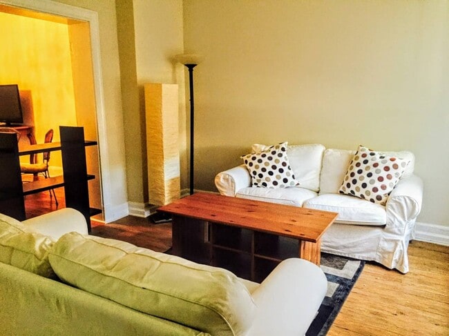 Building Photo - 617 Irving St NW