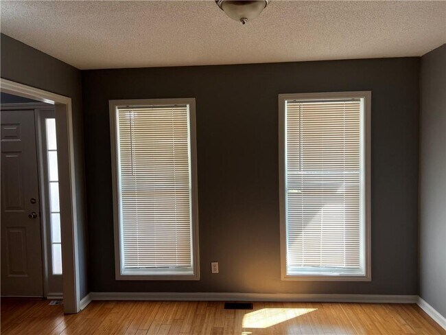 Building Photo - 407 Shoal Cir