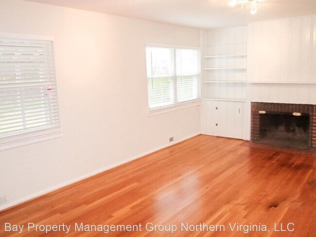 Building Photo - 4 br, 2.5 bath House - 9004 STRATFORD LANE