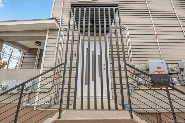 Foto del edificio - 22011 139th Ave Unit 2