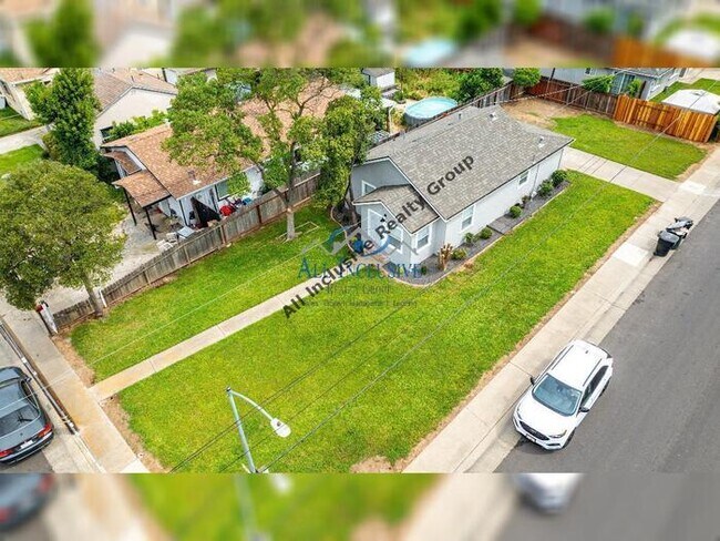Building Photo - Great 3BD 2 BA home