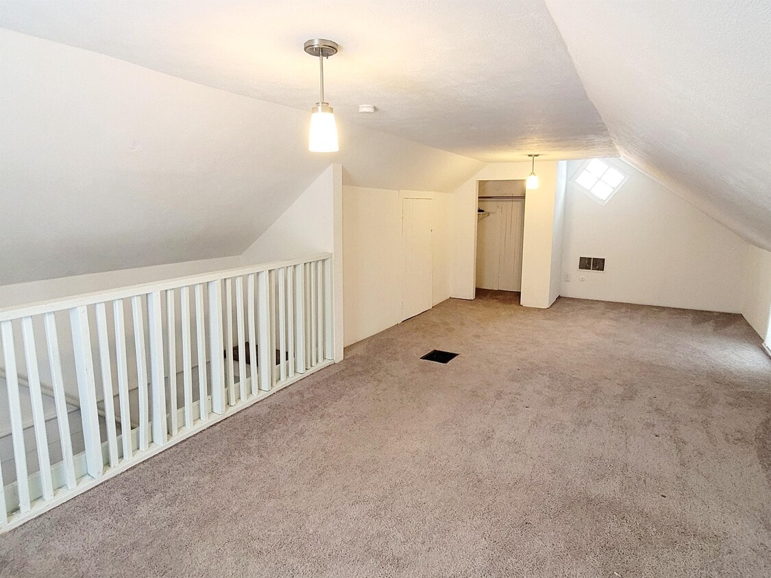 Primary Photo - 958 Park St SW