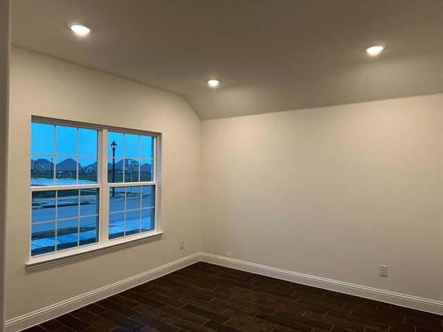 Building Photo - 605 Tartane Dr