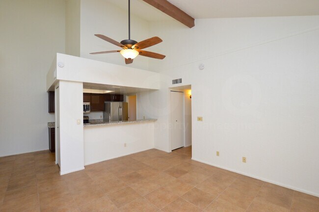 Building Photo - 2019 W Lemon Tree Pl