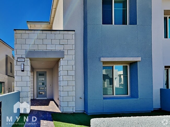 Building Photo - 600 Carriage Hill Dr
