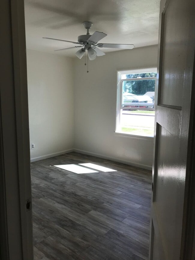 Photo - 242 E Alexander Ave House