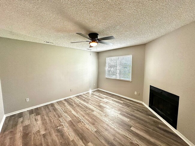 Building Photo - 1059 Mazatlan Cir