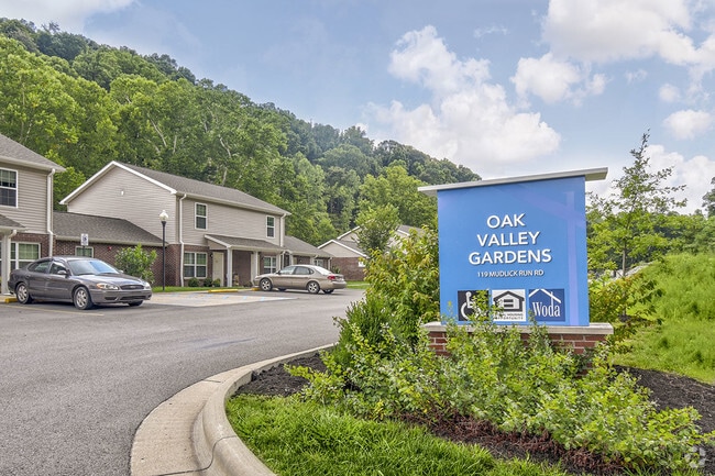 Building Photo - Oak Valley Gardens