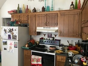 Building Photo - 214 Cone Rd