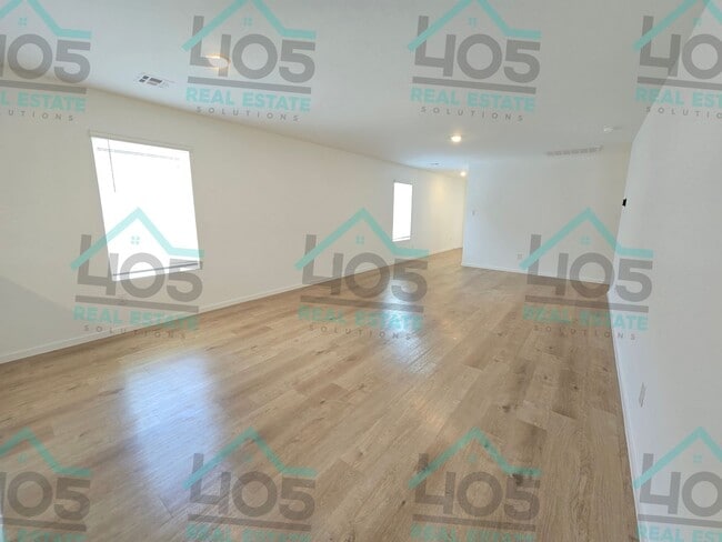 Building Photo - NEWLY BUILT 3 BEDROOM RENTAL