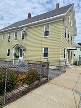 Building Photo - 9 Newhall St