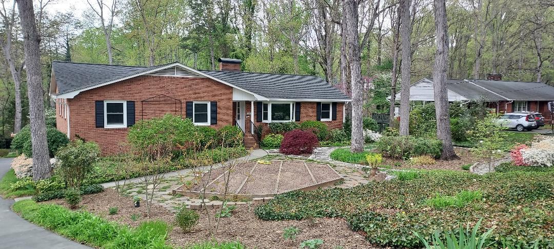 Foto principal - 636 Friar Tuck Rd