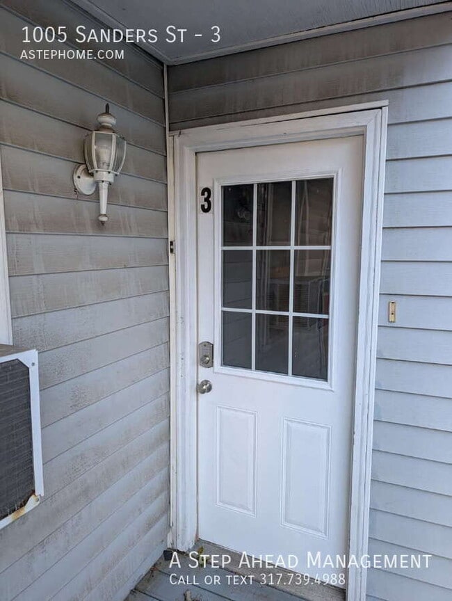 Building Photo - 1005 Sanders St