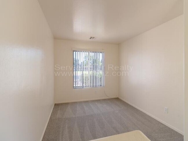Foto del edificio - 14749 W Port Au Prince Ln