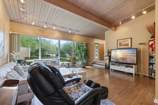 Foto del edificio - 2906 Idlewood Ln