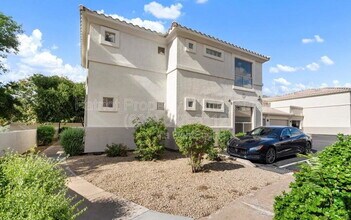 Building Photo - 9550 E Thunderbird Rd