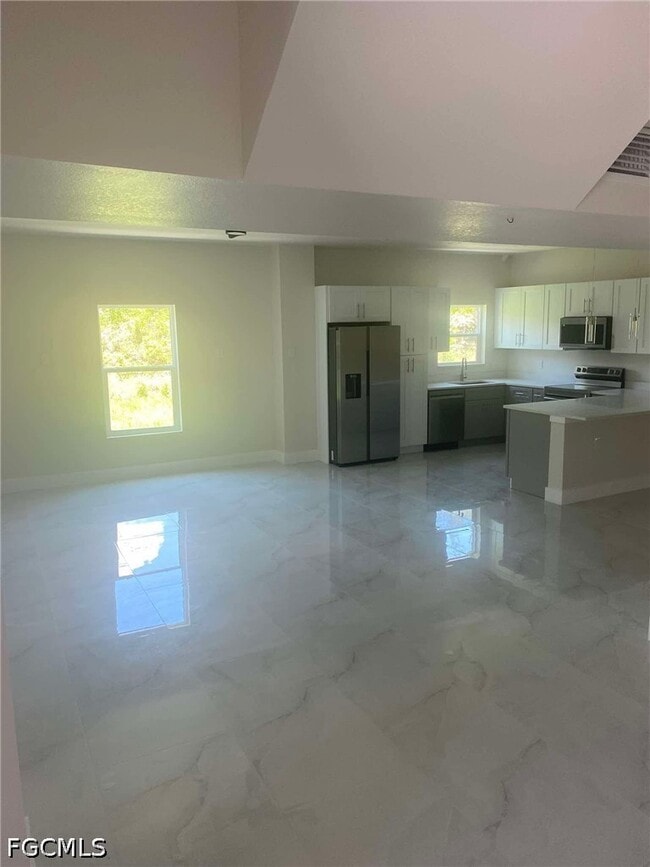 Building Photo - 13251 Coral Dr