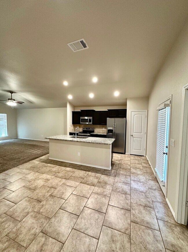 Foto del edificio - Cute 3/2/2 in Frenship ISD! Available Spri...